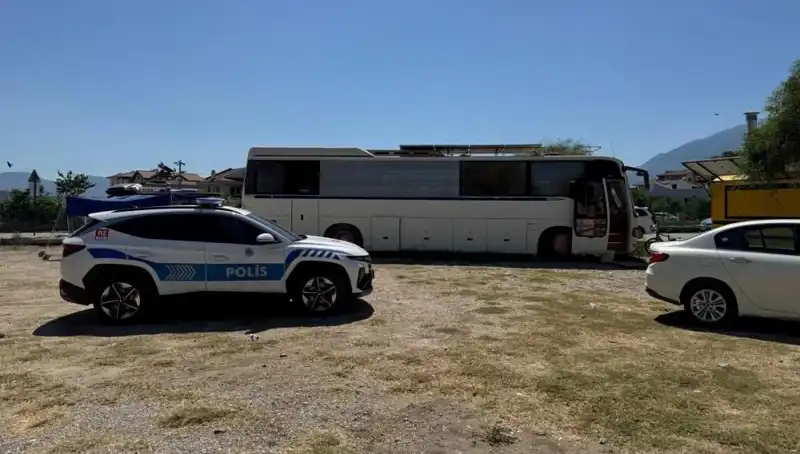 Fethiye'de Otobüste Yaşayan Şoförden Gelen Yürek Burkan Haber