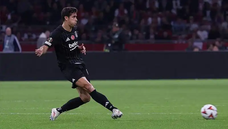 Beşiktaş Derbisi Öncesi Stoper Hattında İki Şok Gelişme!