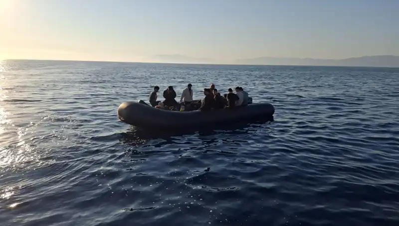 Ayvacık’ta Düzensiz Göçmenlere Yönelik Kurtarma Operasyonu Başarıyla Tamamlandı