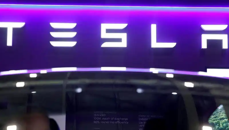 Tesla'nın Robotaxi Projesi: Sürücüsüz Taksi Deneyimi Gerçek Oluyor!