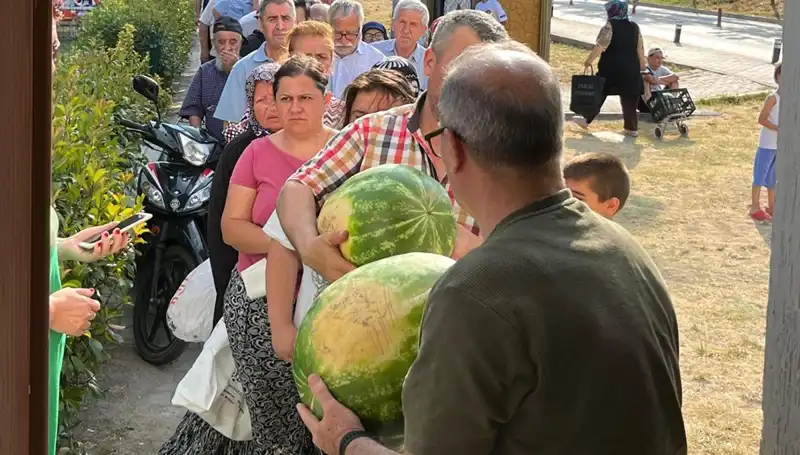 Tarlalardaki Hasat Zamanı: Ürünleri Bedava Dağıtma İhtiyacı Neden Ortaya Çıktı?