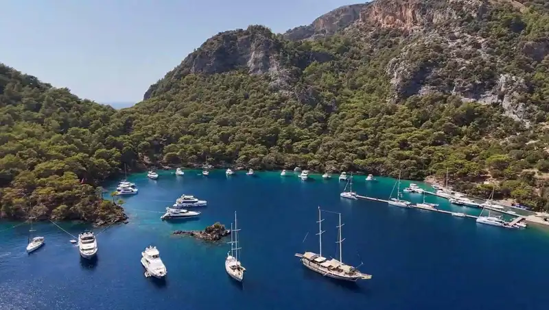 Göcek'te Yeni Dönem: Koylarda Müzik Çalma Yasağı Geldi!