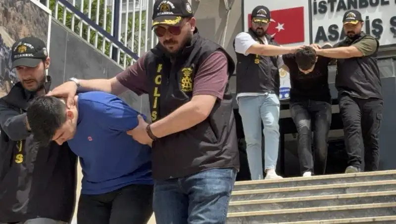 Üsküdar'da Silahlı Saldırı: 2 Şüpheli Tutuklandı!