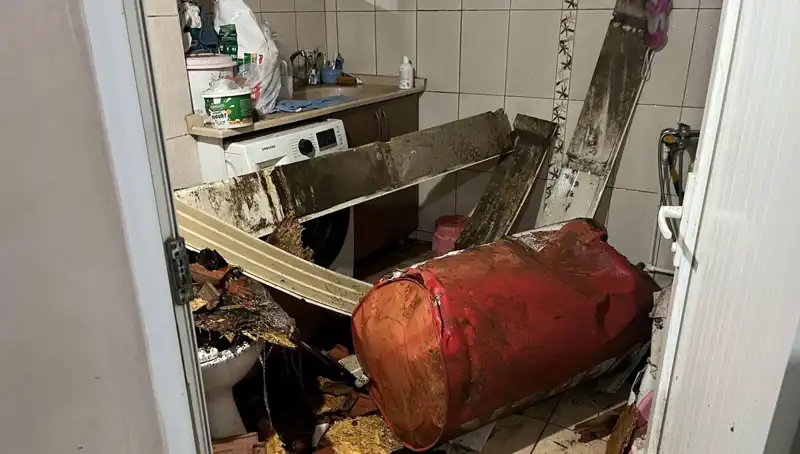 Ege Bölgesi'nde Şiddetli Fırtına Hayatı Olumsuz Etkiledi