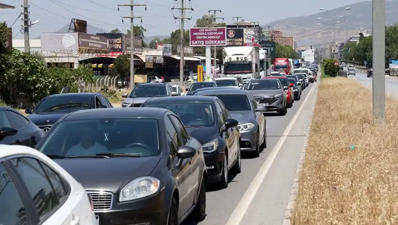 Aydın-Muğla Arası 60 Kilometreye Ulaşan Araç Kuyruğu Nedeni Ne?