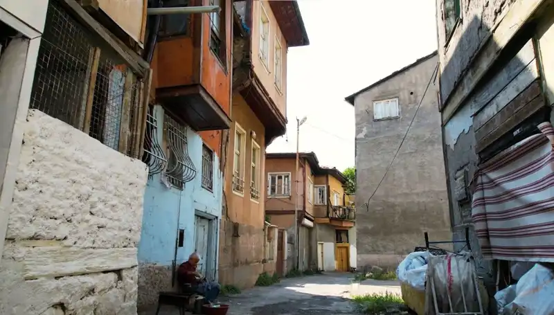 Ankara'nın Tarihi Yahudi Mahallesi: Hoşgörünün Simgesi Yeniden Hayat Buluyor