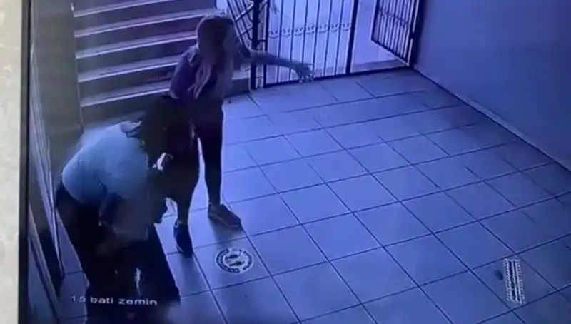 Öğretmenin Aniden Gelişen Durumda Uyguladığı Heimlich Manevrası Hayat Kurtardı