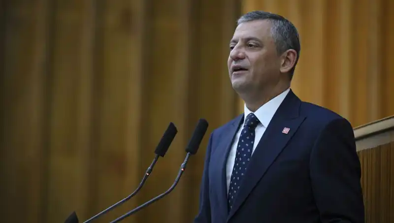 CHP Kurultay Davasına Özel’den Sert Tepki: Siyasi Oyunlar Ortaya Çıkıyor