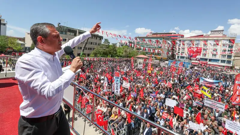 Özgür Özel: Terör Örgütünün Silah Bırakmasına Destek Veriyoruz