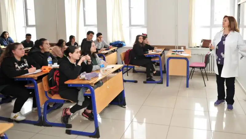 2025 LGS Kayıt Tarihleri Açıklandı! Liselere Nasıl Kayıt Olunacak?