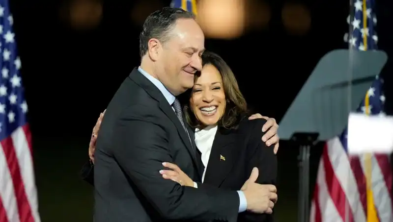 Trump, Kamala Harris’in Eşini Kovarak Politika Sahnesini Sarsıyor