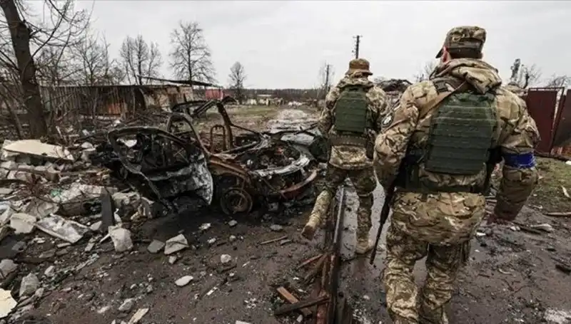 Rusya Luhansk'ta Tam Kontrol Sağladı: İddialar ve Gelişmeler