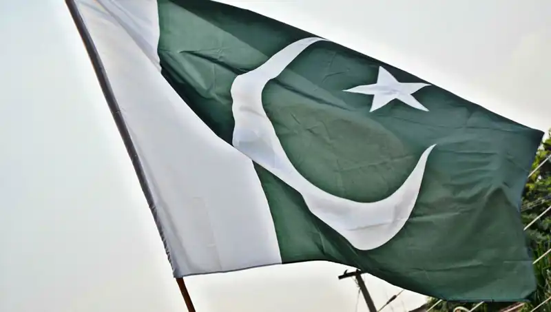Pakistan'da Çöken Bina Faciasında Ölü Sayısı Artmaya Devam Ediyor