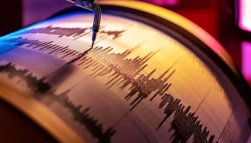 Düzce'de 3.3 Büyüklüğünde Deprem: Vatandaşlar Ayakta Kaldı