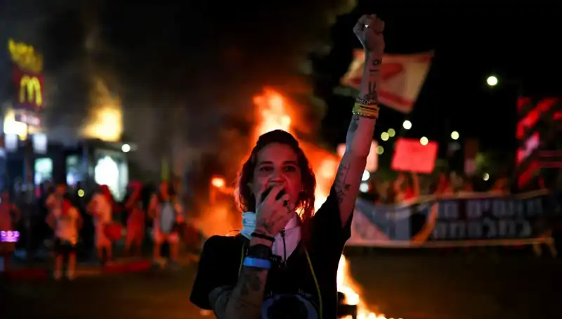 Binlerce İsrailli Sokaklarda: Gazze Savaşına Son Verilsin!