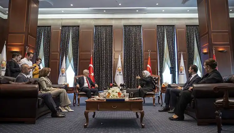 AK Parti Bayramlaşma Programı Duyuruldu: CHP Neden Yer Almıyor?