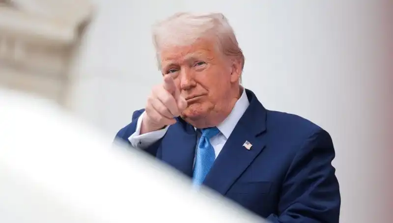 Adalet Bakanlığı’ndan Şok Açıklama: Trump’ın Epstein Belgelerinde İsim Anıldığı İddiası