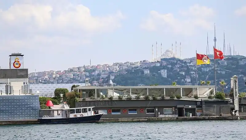 2. Abdülhamid'in Mirasçıları Galatasaray Adası'nda Hak Talep Etti