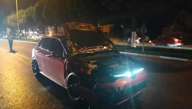 Balıkesir'de Otomobil ile Motosiklet Çarpıştı: Bir Kişi Hayatını Kaybetti