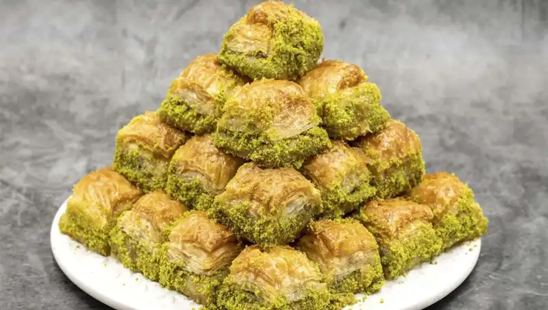 Baklavada Tehlikeli Bakteri İddiası: Uzmanlardan Kritik Uyarı