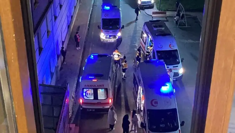53 Öğrenci Akşam Yemeğinden Zehirlendi: Hastanelik Olayın Ayrıntıları