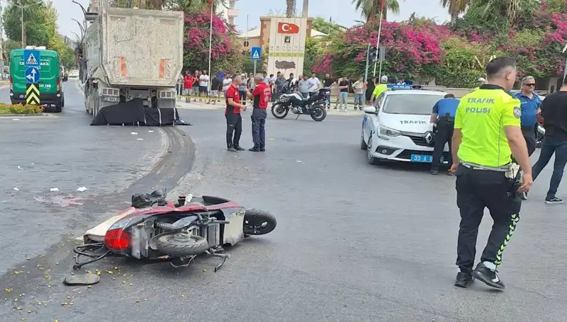 Mersin'de Korkunç Kaza: Bir Kişi Hayatını Kaybetti, Diğer Yaralı