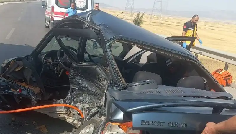 Gaziantep'te Feci Kaza: İki Araç Çarpıştı, Bir Can Aldı