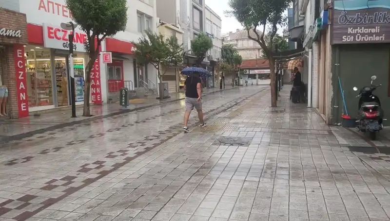Kırklareli'nde Yağışlar Hayatı Olumsuz Etkiledi, Sel Tehlikesi Kapıda!