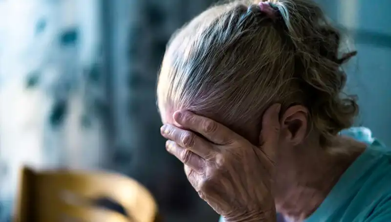 Alzheimer Hastalığına Yol Açan Beklenmedik Alışkanlıklar: Nöroloji Uzmanı Açıklıyor
