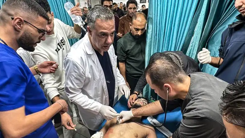 İsrail'in Alıkoyduğu Filistinli Hastane Müdürü Agonya İçinde: Vücut Ağırlığı Üçte Bir Azaldı
