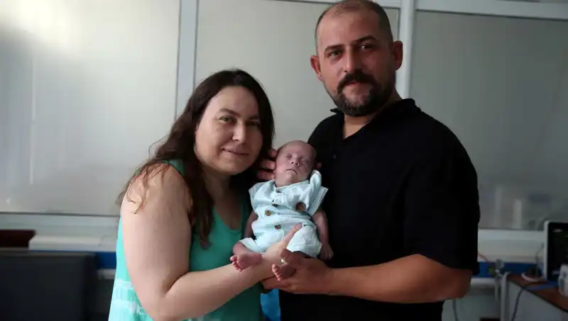800 Gram Ağırlığında Doğan Bebeğin Hayata Tutunma Mücadelesi