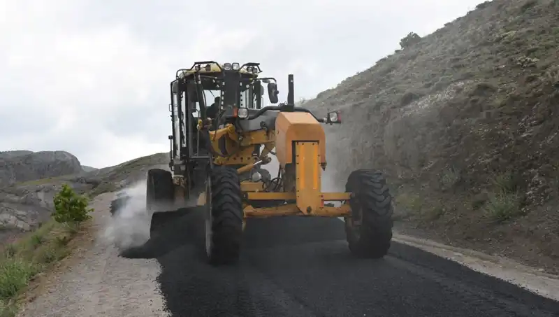 Gümüşhane Kalesi’ne Yeni Yol: Tarihi Güzellikler Arasında Keşfe Çıkın!