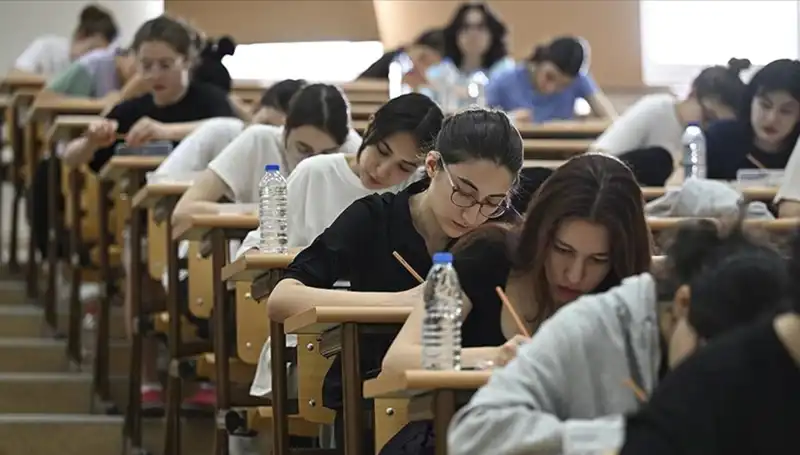 2025 YKS Birincileri Açıklandı: Şampiyonlar Kimler ve Nereden Geldi?