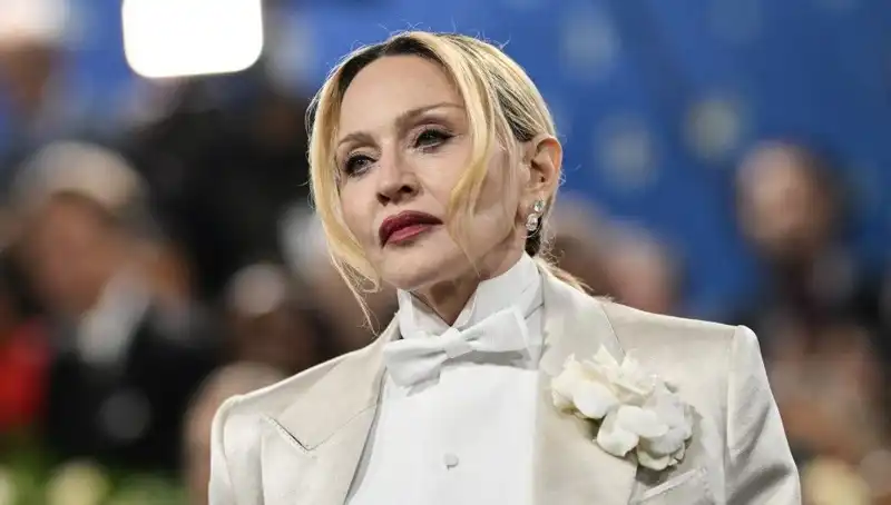 Madonna’nın Şaşırtan Diyeti: Kanserle Mücadelede Yeni Umut mu?