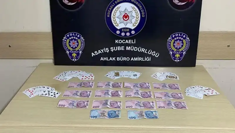 Kocaeli'de Kumar Operasyonu: Kahvehanelerde Baskın Gerçekleştirildi