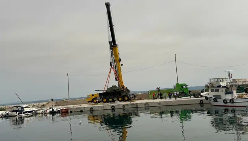 Saros Körfezi'nde Dalgalar Altında Yeni Bir Gizem: Tank Batırma Operasyonu