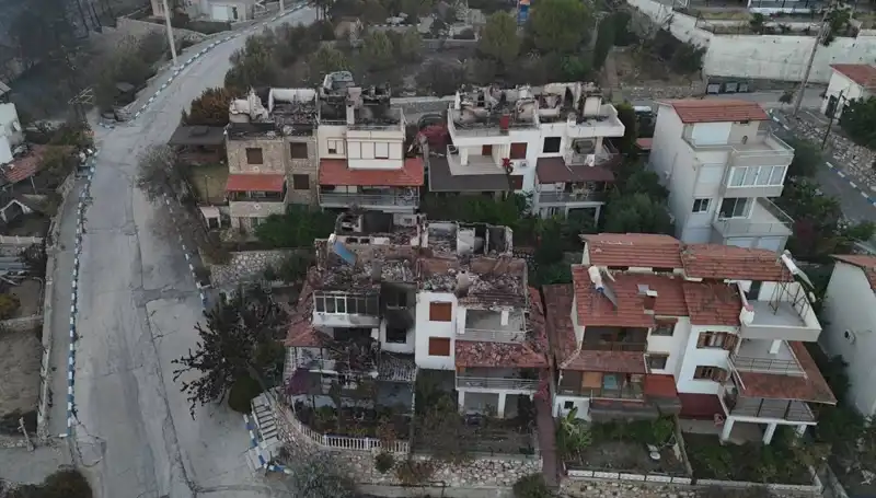 Orman Yangınları Türkiye'yi Sararken: Evler Küller İçinde Kaldı
