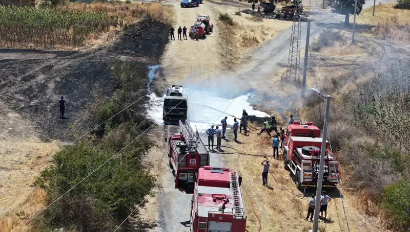 Seyir Halindeki Tanker Korkunç Yangında Alev Alev Yandı