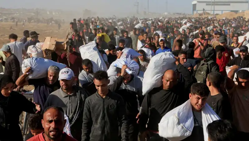 İsrail Ordusu Han Yunus'ta Stratejik Kuşatma: 15 Kilometrelik Koridor Açıldı
