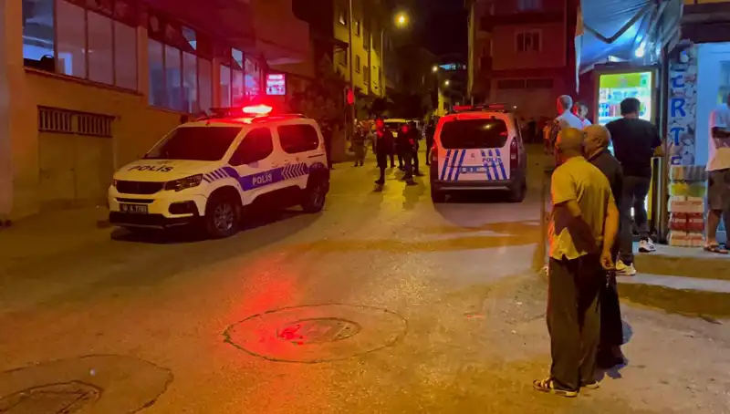 Firari Hükümlünün Yakalanmasını Önlemek İçin Polisi Yaraladılar!