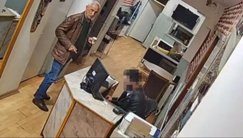 Özgür Özel'e Saldıran Selçuk Tengioğlu'nun Sıra Dışı Görüntüleri ve İddialar