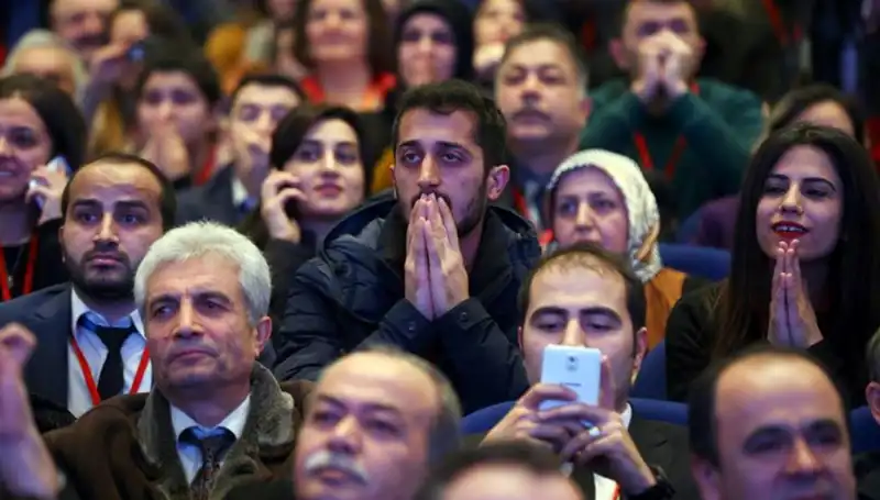 2025'te 15 Bin Sözleşmeli Öğretmen Ataması İçin Sıra Dışı Sınav Süreci