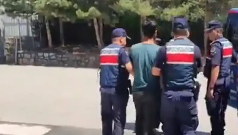 14 İlde DAEŞ Yapılanmasına Operasyon: 26 Gözaltı