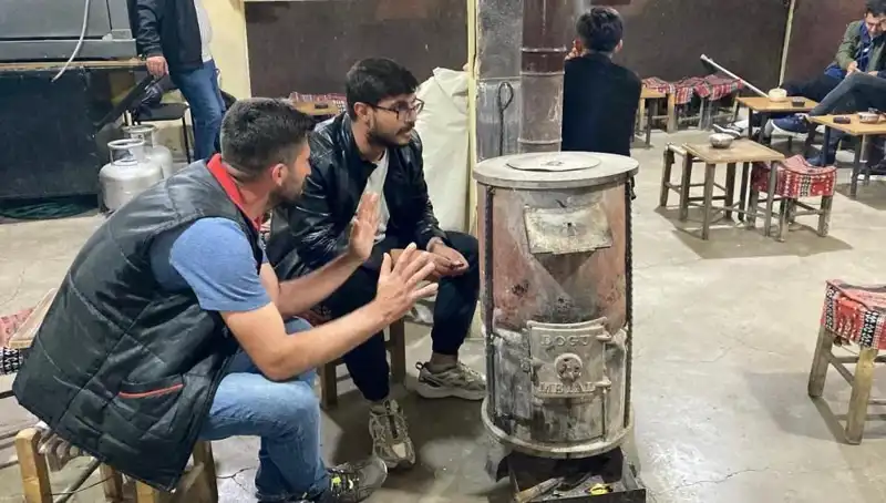 Kışın En Zorlu Günleri: Sabahları Sobayı Yakanlar Sahada