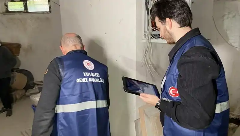 Silivri Depremi Sonrası İstanbul'da Gözlemlenen Hasar Tespit Çalışmaları Devam Ediyor