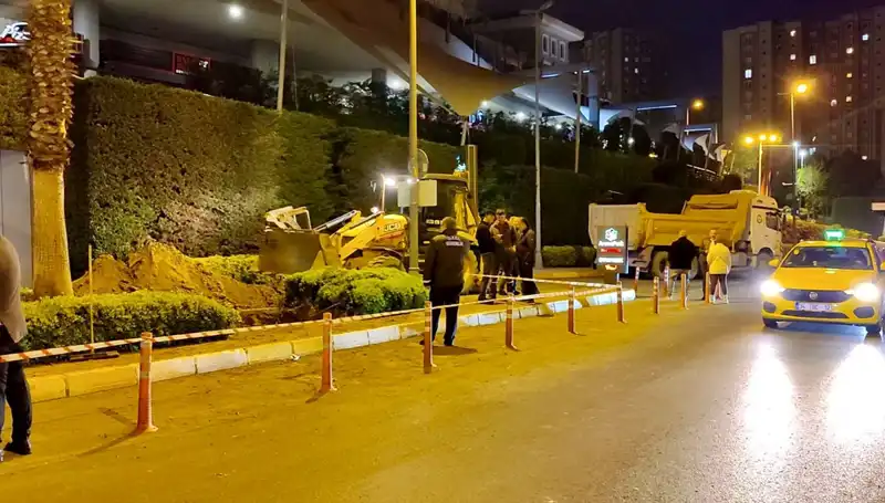 AVM'de Doğalgaz Paniği: Alışveriş Keyfi Tehlikeye Girdi