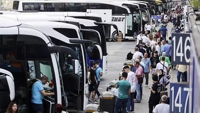 İstanbul'u Terketme Trendi: 369 Bin Kişi Neden Gitti?