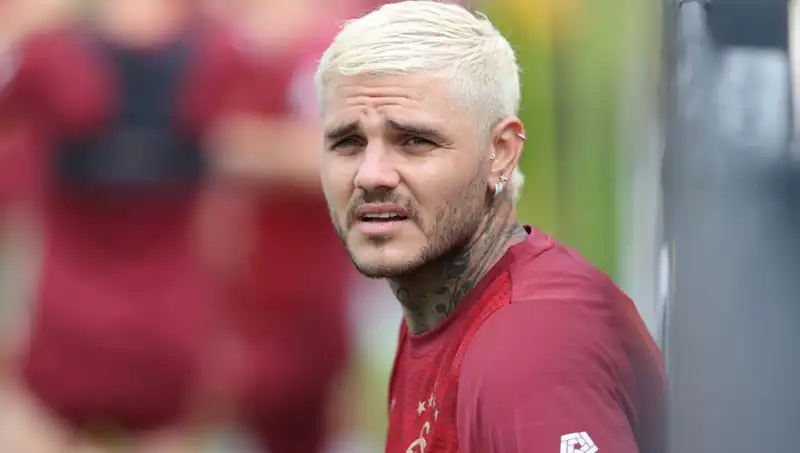 Icardi, 'Ödemem Gereken Borç' Diyerek Osimhen ve Kerem Aktürkoğlu Hakkında Konuştu