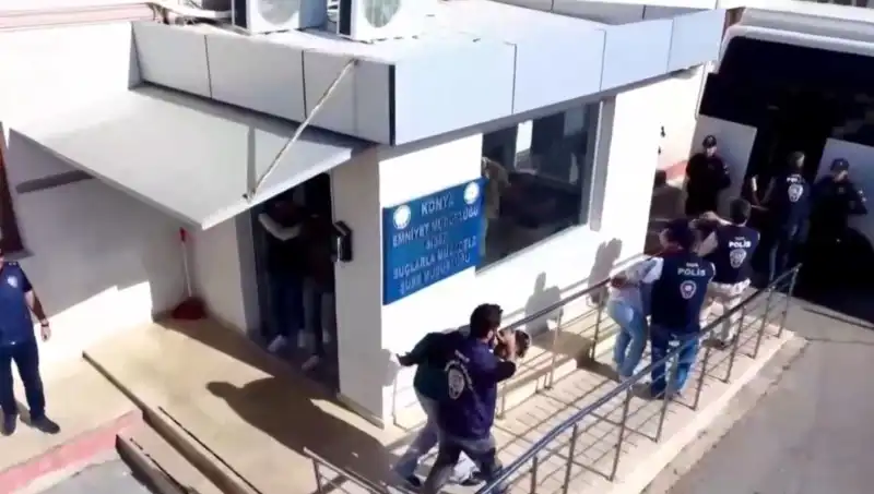 Türkiye genelinde dolandırıcılık şebekesine büyük darbe: 13 tutuklama