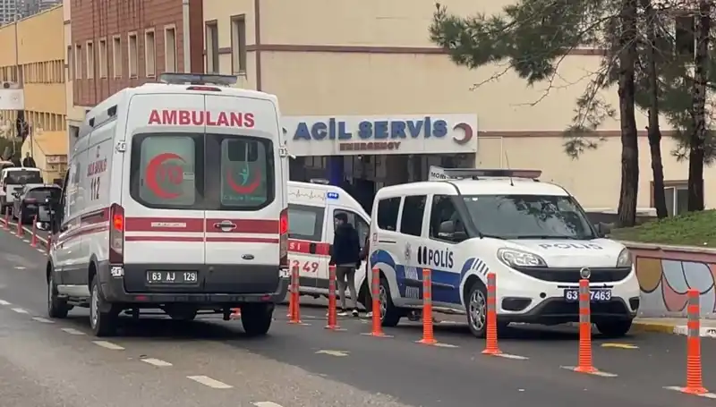 Şanlıurfa'da Mucize Kurtuluş: Elektrik Akımına Kapılan Genç Direkten Düştü!